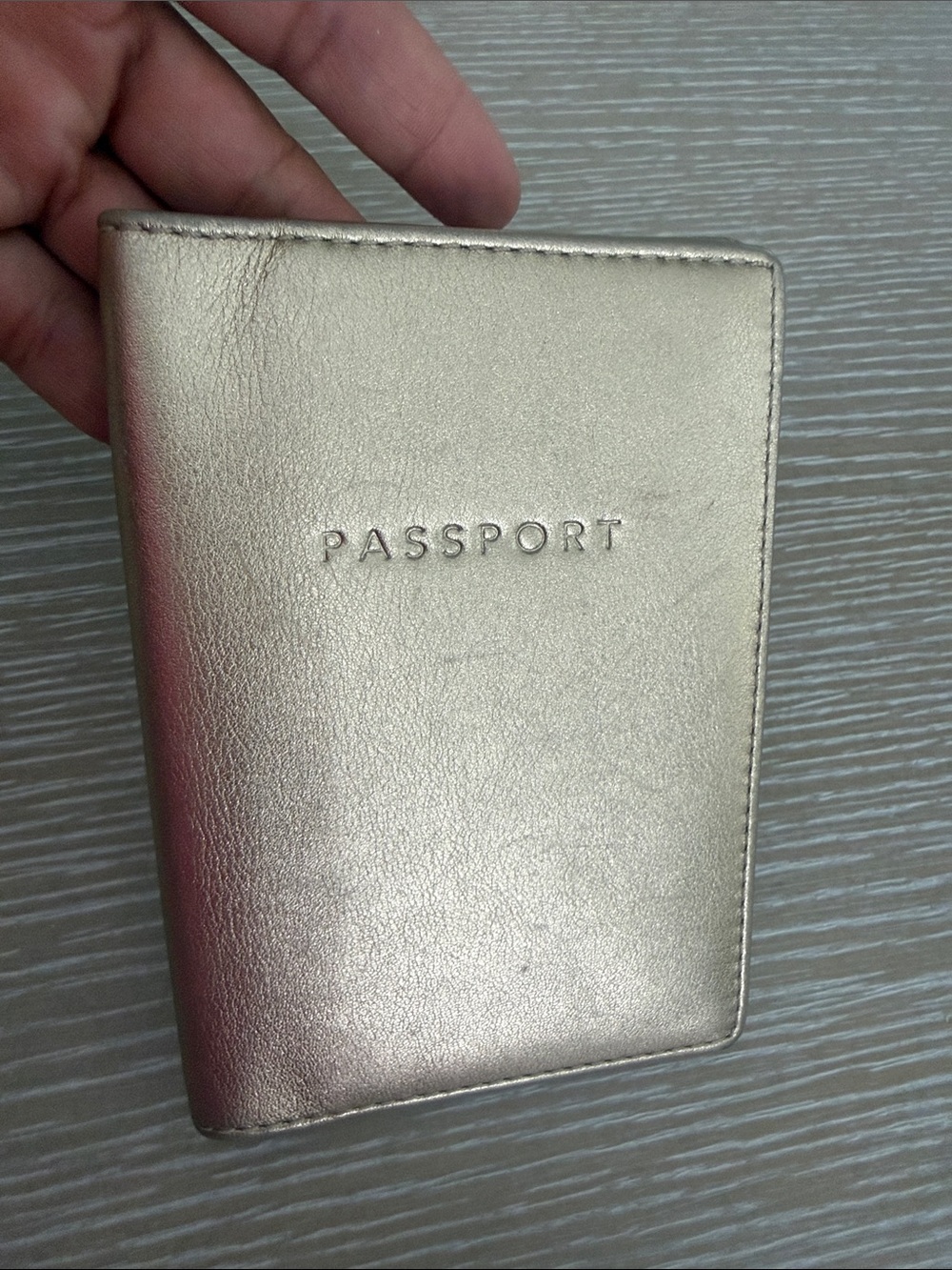 COACH Smooth Leather Gold Passport Cover Passport Holder - Picture 10 of 13
